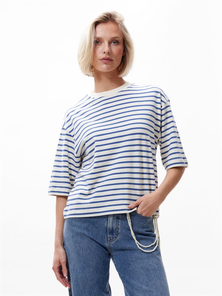 Catwalk Junkie Loose fit striped Tshirt