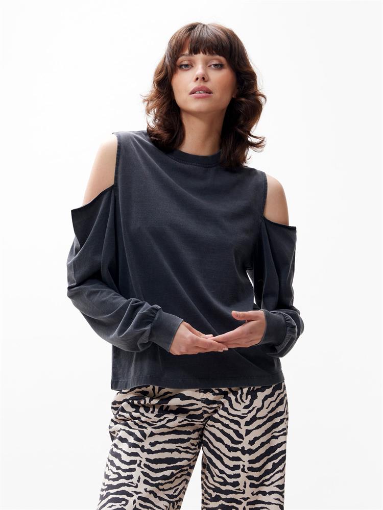 Catwalk Junkie Open shoulder long sleeve