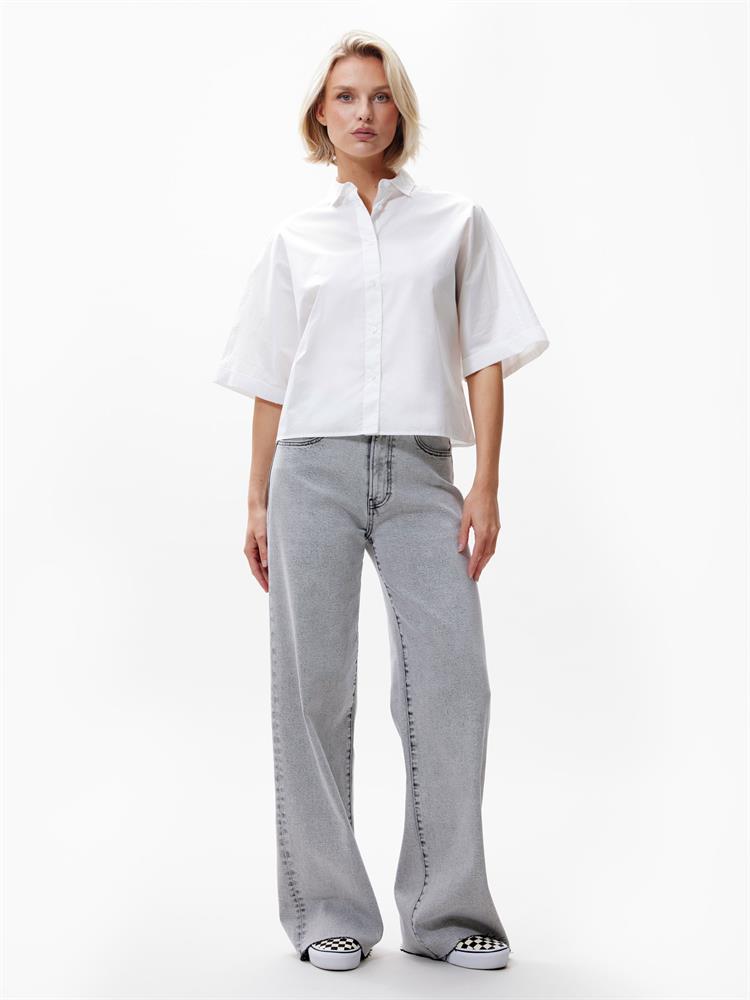 Catwalk Junkie Short sleeve blouse with open back