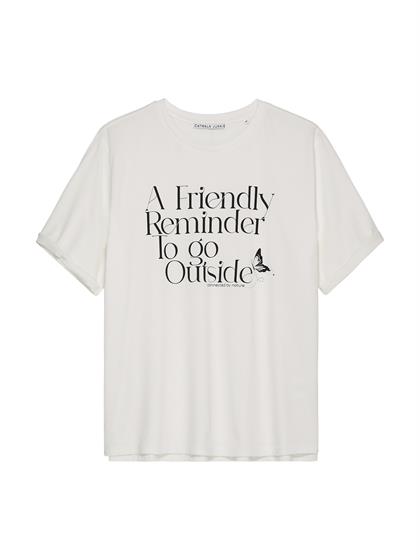 Catwalk Junkie TS GO OUTSIDE