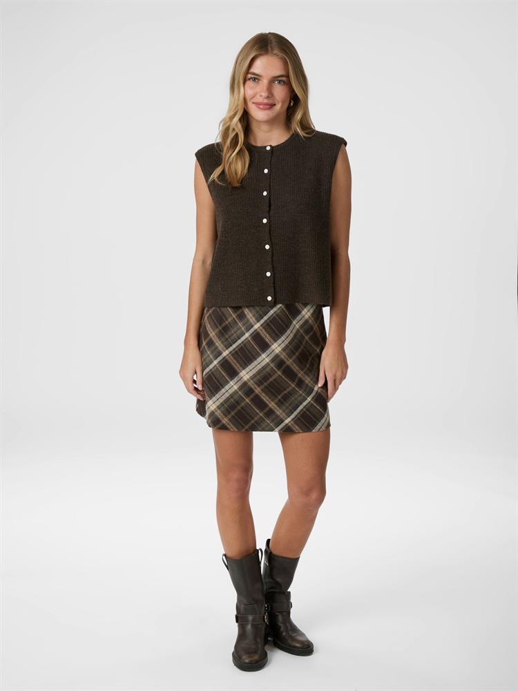 NEO NOIR EVEREST KNIT VEST PO