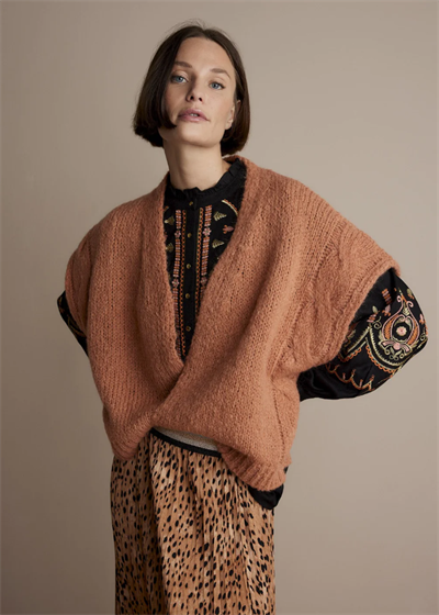 SUMMUM Sleeveless cardigan Rustic mohair blend knit