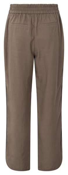 Yaya Broek met afgeronde zoom